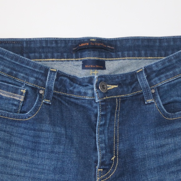Levi’s Mid Rise Skinny Jeans - Picture 1 of 4